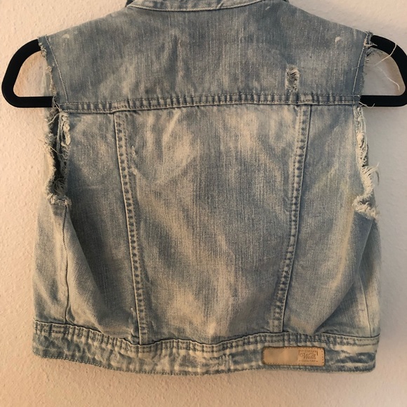 Jean Vest - Picture 2 of 2